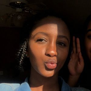 Meet your Posher, Asmeret